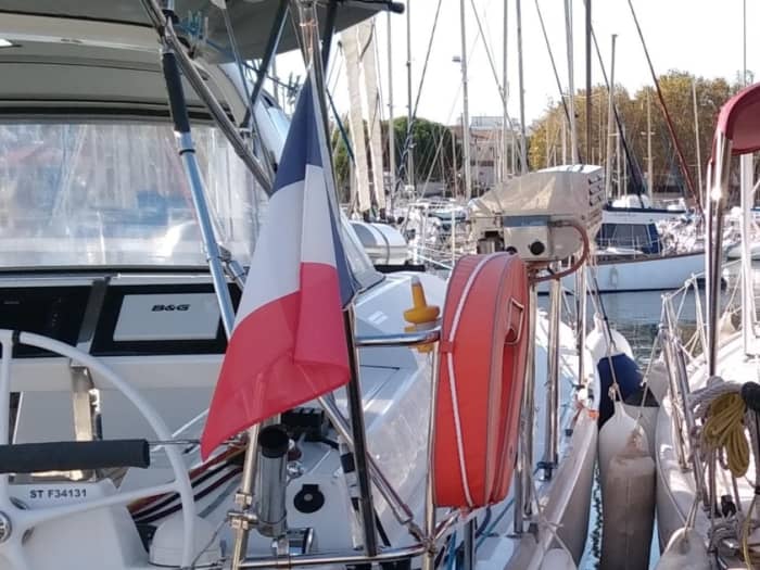 Spędź 9 godzin żeglując żaglówką wokół Port-de-Bouc