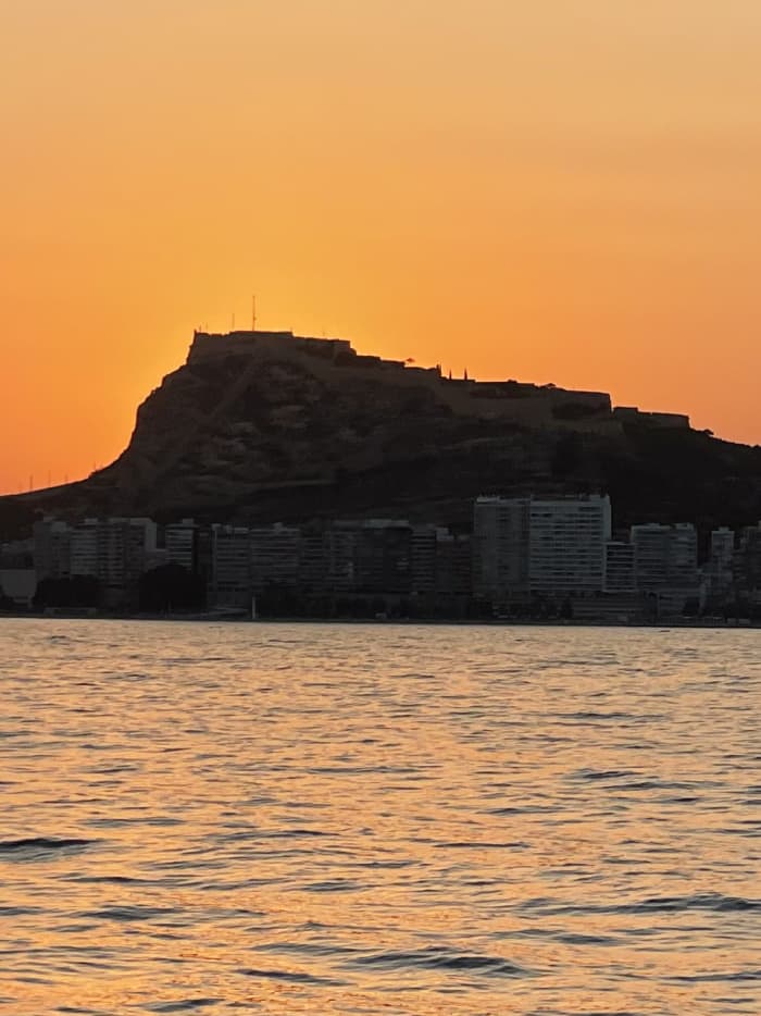 Dagcruise op M/Y Keyolha – All-inclusive drankjes en kustavontuur