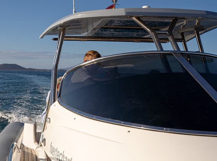 2,5 Stunden in Corralejo: Mieten Sie ein Motorboot und genießen Sie es!