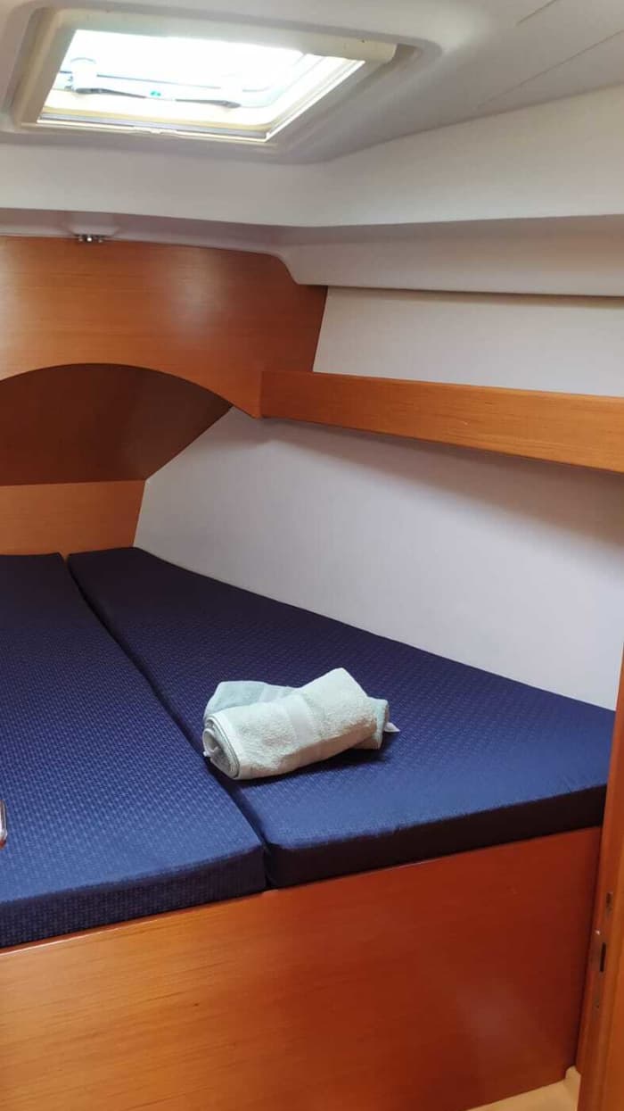 Verbringen Sie 8 Stunden mit Segeln rund um Santa Pola.