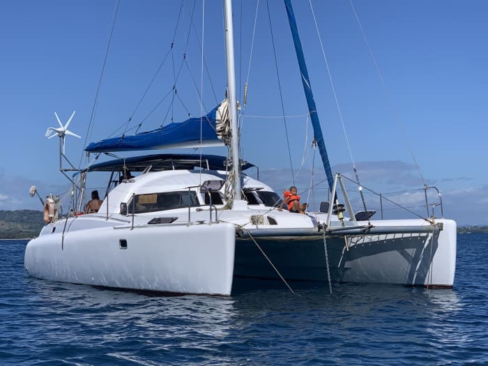 Catamaran huren voor een hele dag in Nosy Be