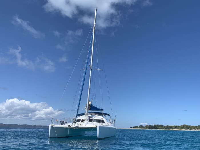 Catamaran huren voor een hele dag in Nosy Be