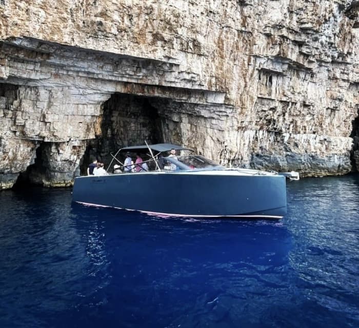 10,5 uur DeLuxe Blue Cave & Islands Tour + Lunch