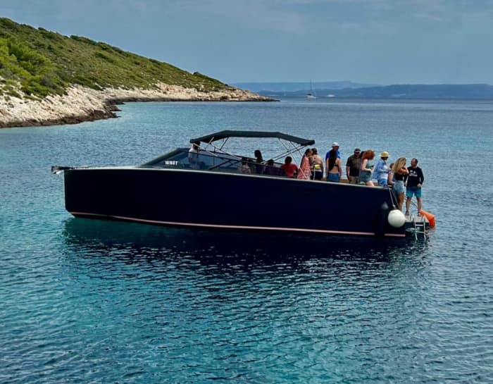 10,5 uur DeLuxe Blue Cave & Islands Tour + Lunch