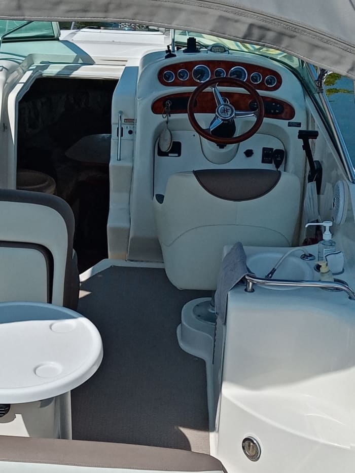 Le meilleur de Mandelieu-La Napoule se trouve sur l'eau : votre journée privée complète en bateau à moteur
