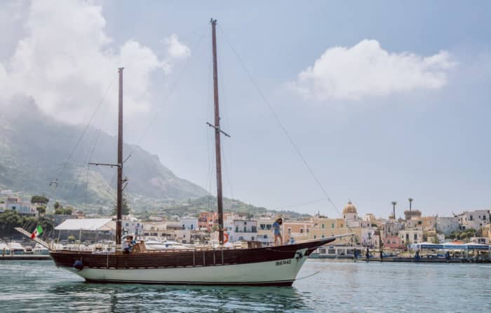 Luxus neu definiert auf Ischia: Ein unvergesslicher Tag auf einer Gulet