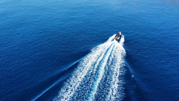 Ein Tag rund um La Maddalena: Genießen Sie 7,5 Stunden voller Entdeckungen mit dem Motorboot