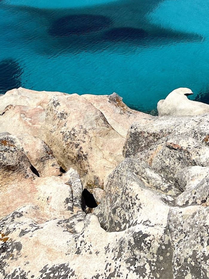 Ein Tag rund um La Maddalena: Genießen Sie 7,5 Stunden voller Entdeckungen mit dem Motorboot