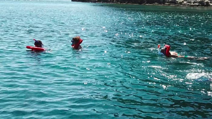 Coastline Escape: Thodorou Island & Macherida Bay