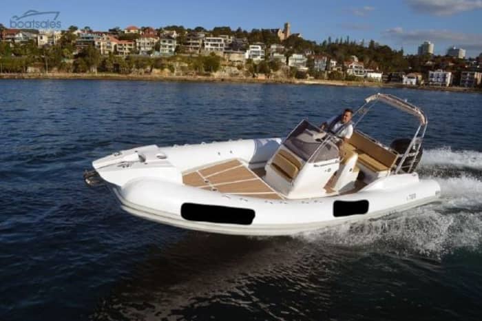Une journée à Saint-Cyr-sur-Mer sur un bateau à moteur