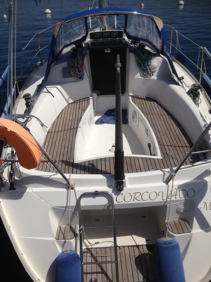 Set your course for joy: A full day of authentic sailing in Marseille on a sailboat