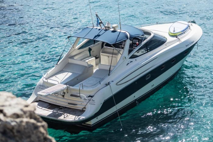 Visite privée en yacht de Menies, Chironissia et Thodorou