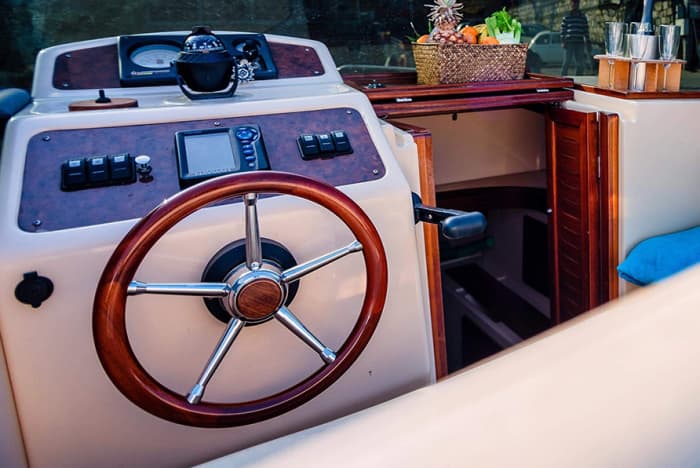 Amalfi Coast Escape: Private Motorboat Cruise from Positano