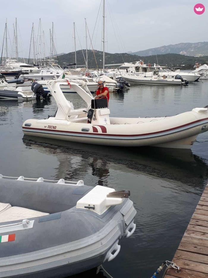 Excursión de medio día en barco a motor en Cannigione.
