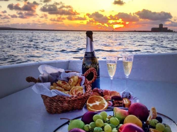 Golden Hour Escape: Sunset Cruise & Aperitif around Palau