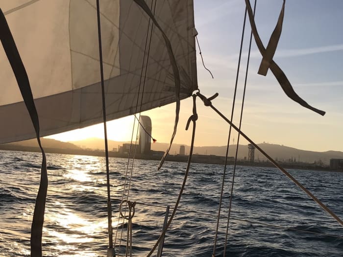 Private 8h sailing trip in Barcelona