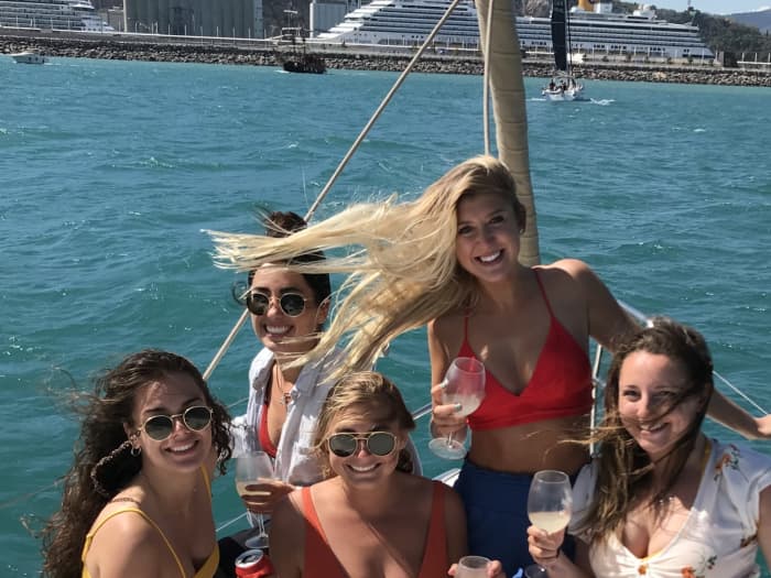 Private 8h sailing trip in Barcelona