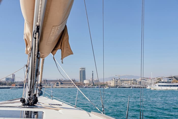 Private 8h sailing trip in Barcelona
