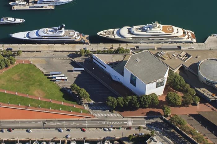 Private 8h sailing trip in Barcelona