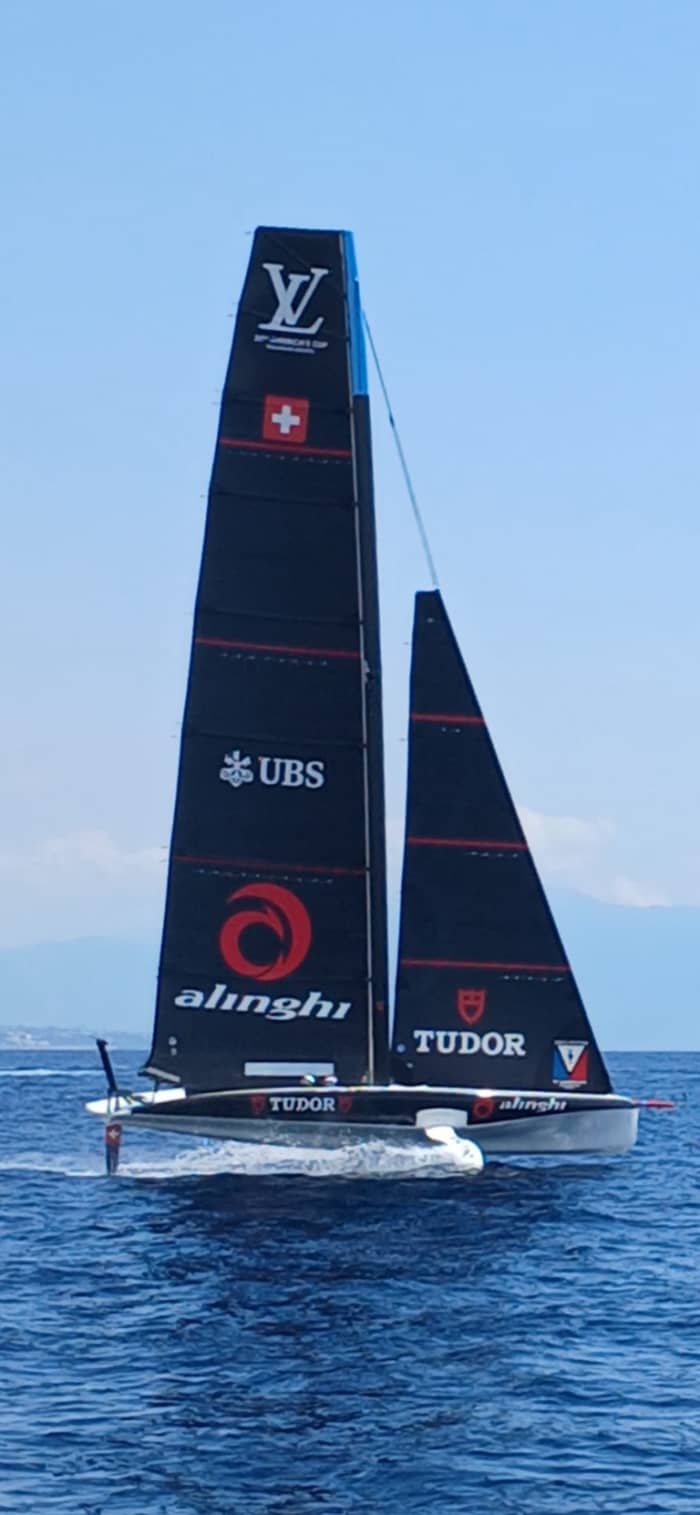 38th American's Cup: Enjoy it from the sea