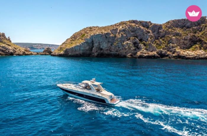 Luxury and adventure in Mallorca aboard the Gin Tonic