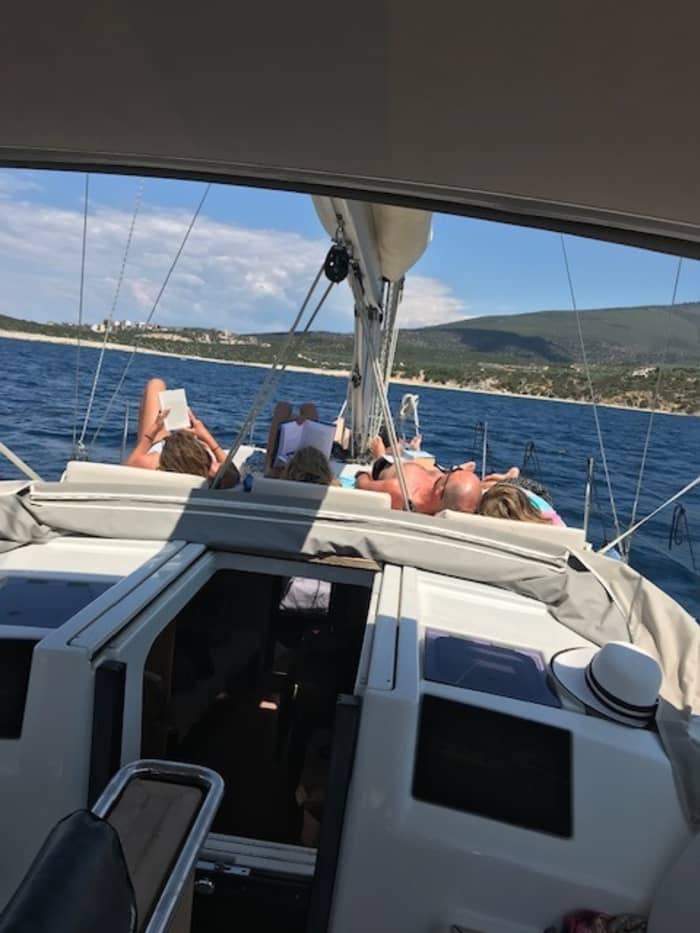 Geniet van een hele dag zeilen in de regio Thasos aan boord van een zeilboot.