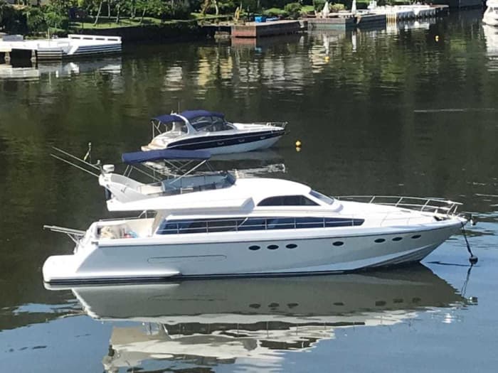 Esperienza di lusso in yacht ad Angra dos Reis: una fuga su misura sull'isola.