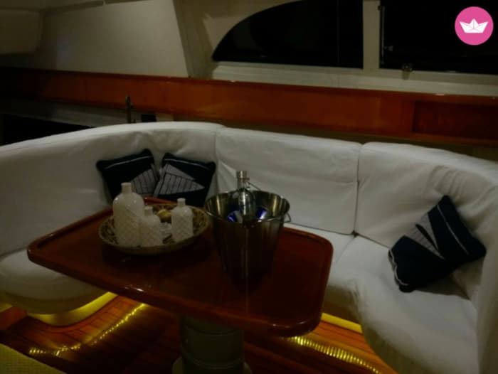 Esperienza di lusso in yacht ad Angra dos Reis: una fuga su misura sull'isola.