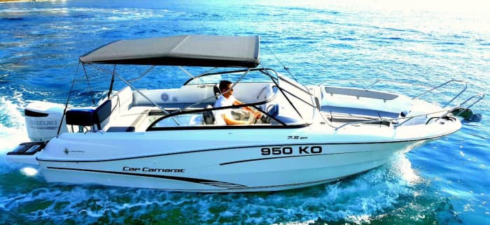 Découvrez les rivages de Korčula : une excursion d'une journée complète à bord d'un bateau à moteur