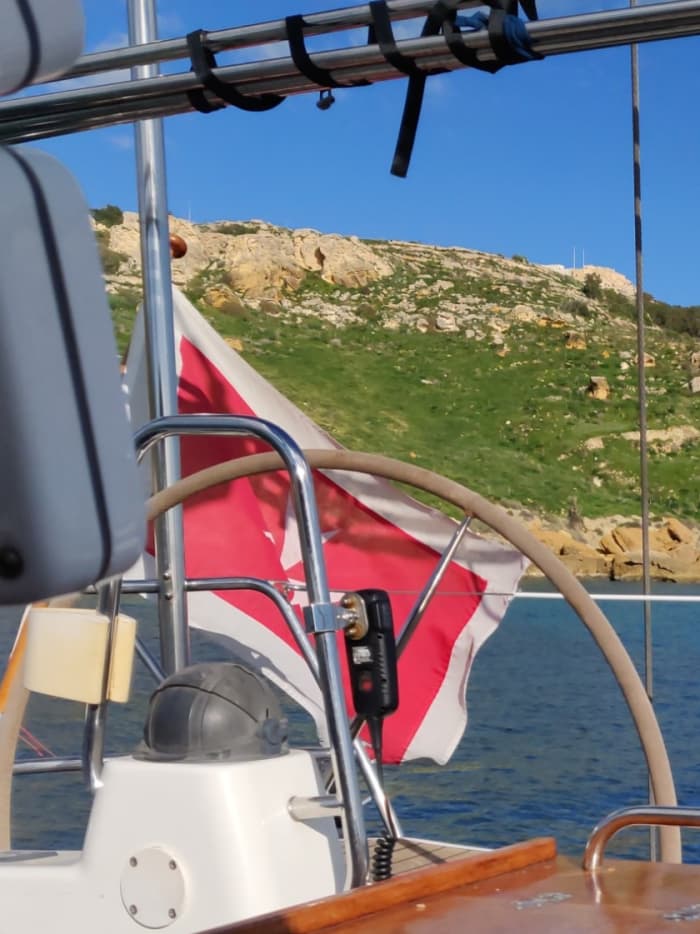Take 8h to discover the hidden magic of Valletta from the waves