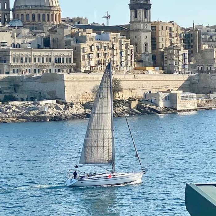 Take 8h to discover the hidden magic of Valletta from the waves