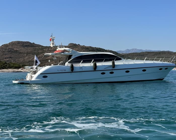 Private Day Cruise – Escape from Bonifacio to Porto Cervo aboard the yacht “Miss”