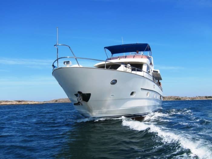 Raffinement en mer : découvrez Göteborg à bord d'un yacht à moteur de luxe
