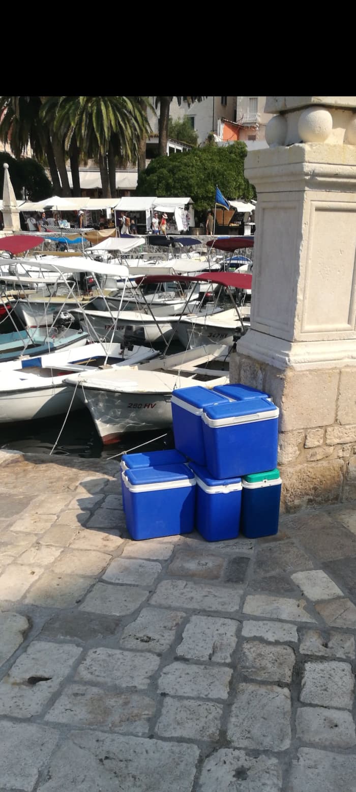 Ganztägige Bootstour zur Küste von Hvar