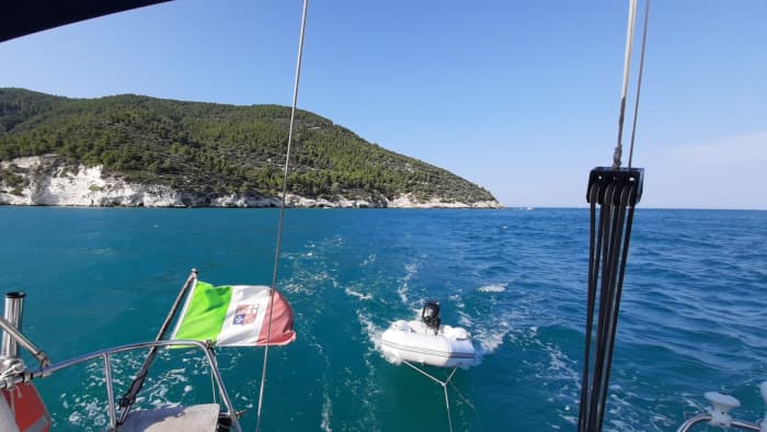One day to discover Vieste: The true Dolce Vita on a sailboat