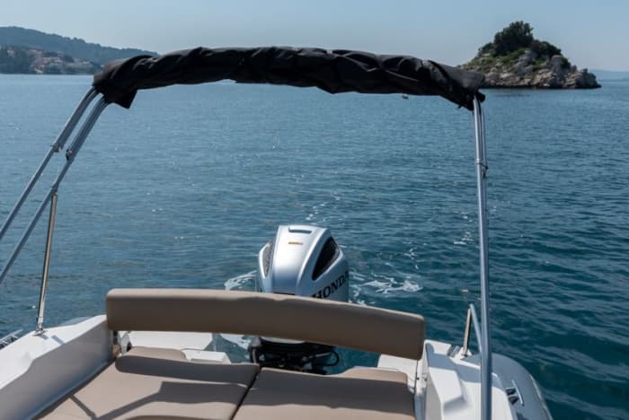 Złoty Przylądek i Hvar – 9-godzinny sen na Adriatyku ze Splitu