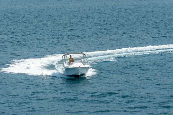 Esperienza in motoscafo | Tour della Laguna Blu e dell'isola di Šolta da Spalato
