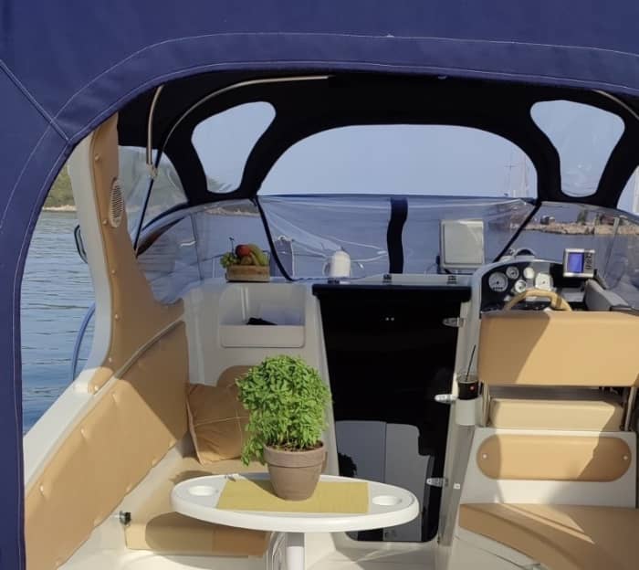 Sail with the Gods: One day to discover Syvota on a motorboat