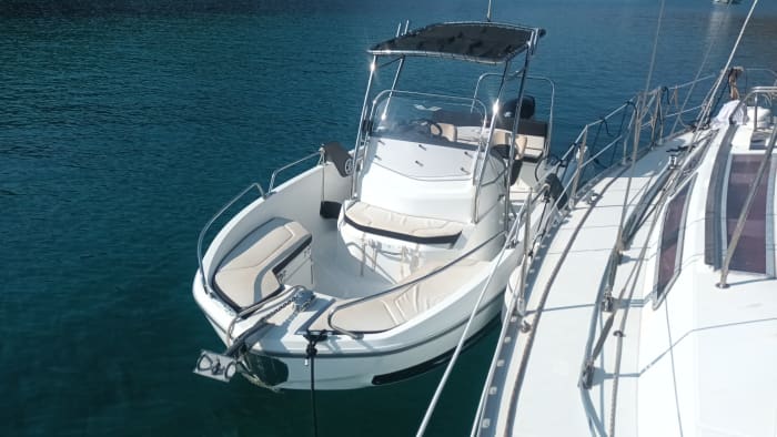 Entdecken Sie die Küste von Porto-Vecchio: Ein kompletter Tagesausflug an Bord eines Motorboots