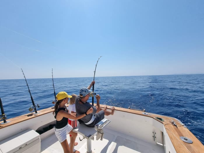 7-hour fishing tour with an expert skipper