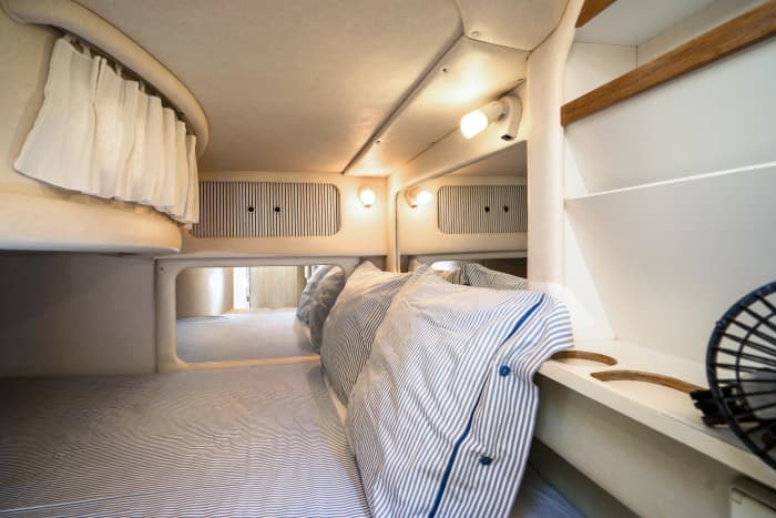 Votre propre Odyssée grecque : un voyage de 8 heures en bateau à moteur