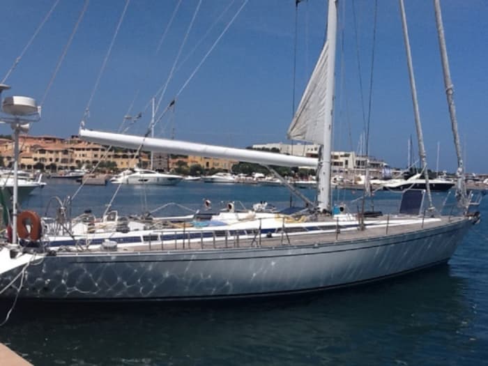 Spend a 8h30 sailing around Porto Cervo on a sailboat