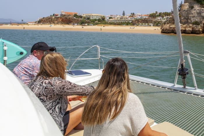 Ontsnap aan de kust van de Algarve – 6 uur durende zeiltocht