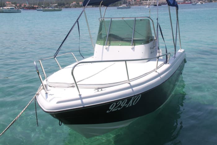 Découvrez Korčula : une journée ensoleillée en bateau à moteur