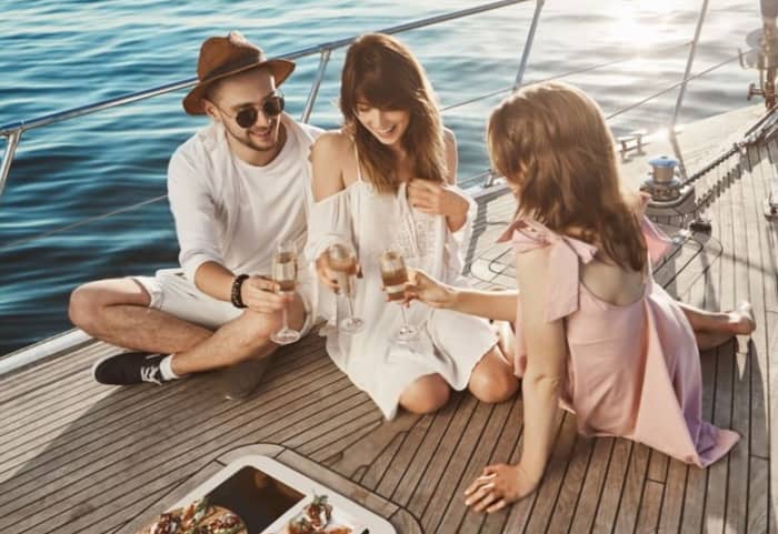 Cap sur le bonheur : une journée complète de navigation authentique en Crète à bord d'un voilier