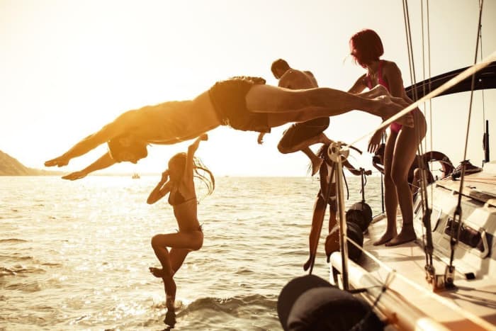 Cap sur le bonheur : une journée complète de navigation authentique en Crète à bord d'un voilier