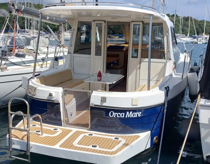 Excursion privée de 6h en bateau à Pula à bord du bateau ORCA MARE
