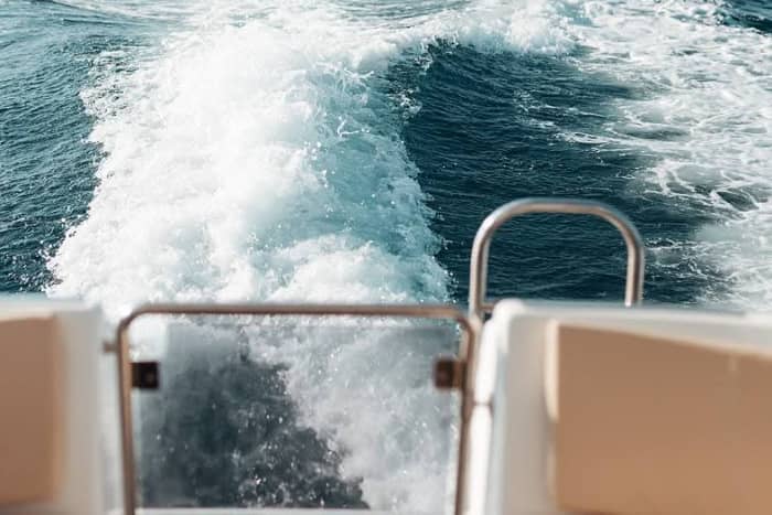 Excursion privée de 6h en bateau à Pula à bord du bateau ORCA MARE