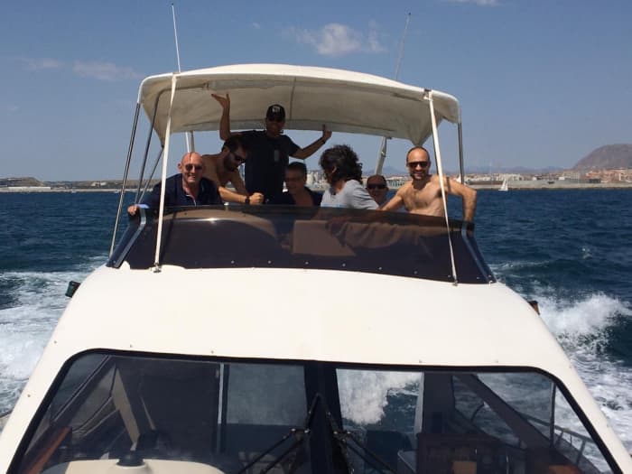 Eine maßgeschneiderte Alicante-Reise: Ein magischer Tag auf einer Motoryacht