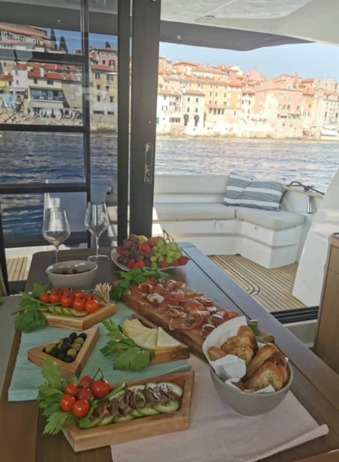 Aventura de 8 horas en Brijuni: explora Veli Brijun, las bahías y Rovinj
